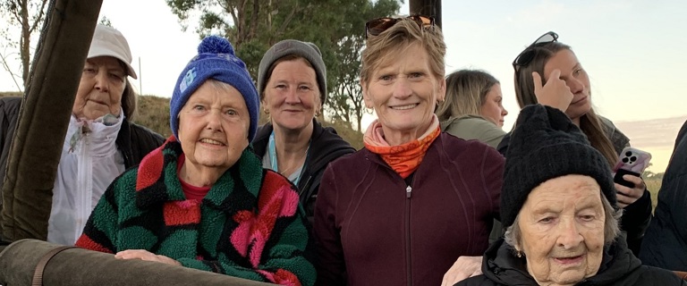 Lilydale residents hot air ballooning Lilydale residents hot air ballooning