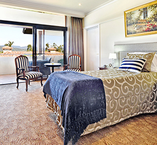 Single private ensuite - Pallazina - Villa Serena.jpg